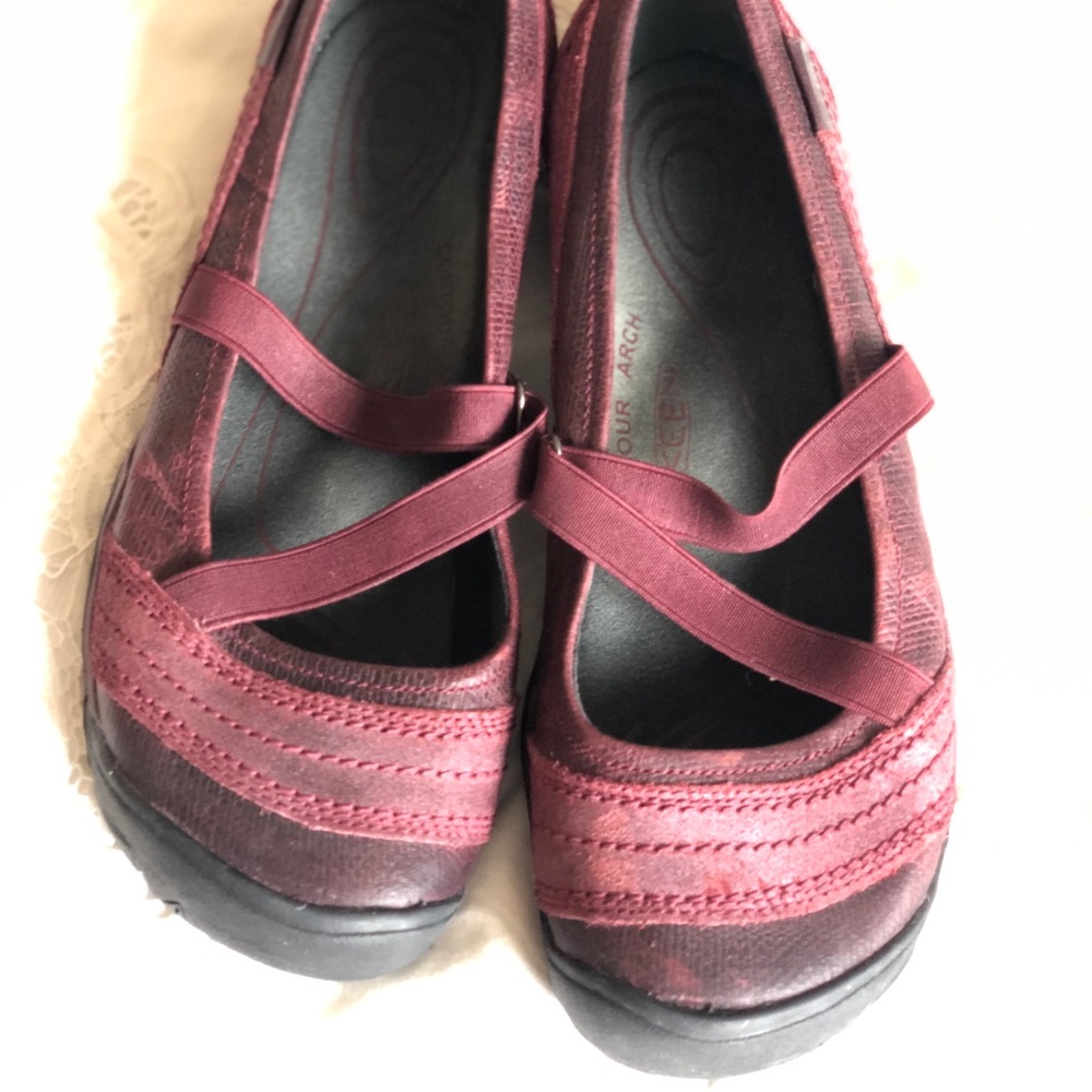 Keen rivington ballet flats size 9.5